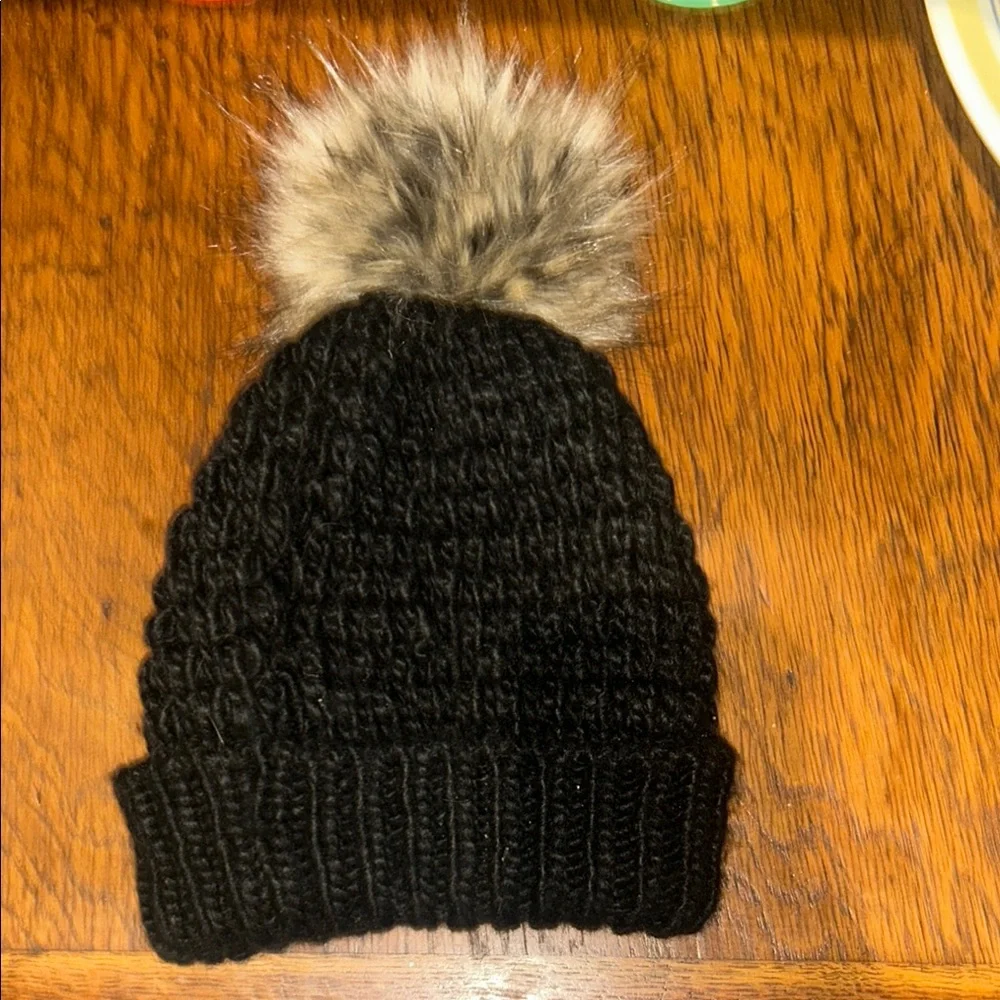 Panache Cable Knit Fleece Lined Fur Pom Hat mint condition black